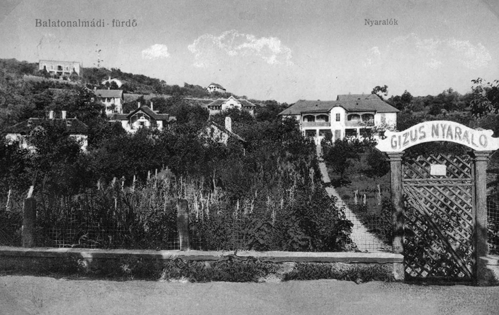 Gizus nyaraló – Jó pensió
